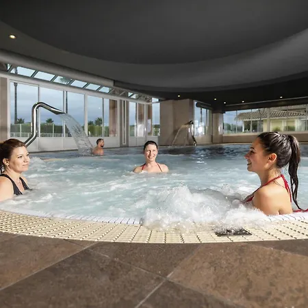 Mercure Thalasso&Spa Port Fréjus-3